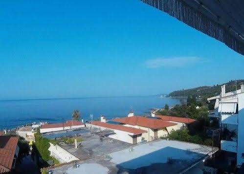 Coralli Holidays Loutra  Kültér fotó